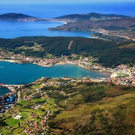 Feriehus Casa Clara, En El Centro Del Pueblo, Con Vistas Al Mar Corcubión